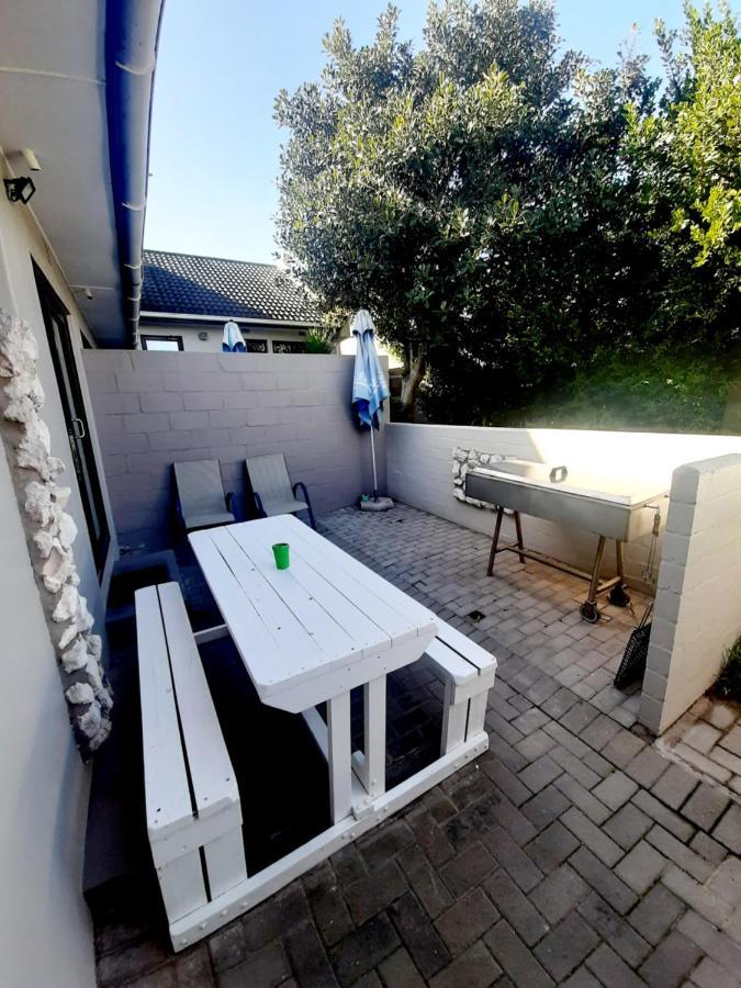 Croeso Guest House Langebaan Dış mekan fotoğraf